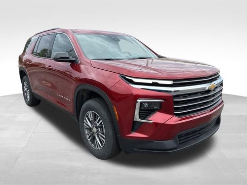 Used 2026 Chevrolet Traverse LT AWD/4WD image 8