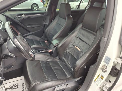 Used 2013 Volkswagen GTI Driver's Edition FWD image 12
