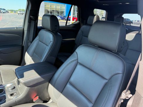 Used 2023 Chevrolet Traverse RS w/ LPO, Floor Liner Package AWD/4WD image 14