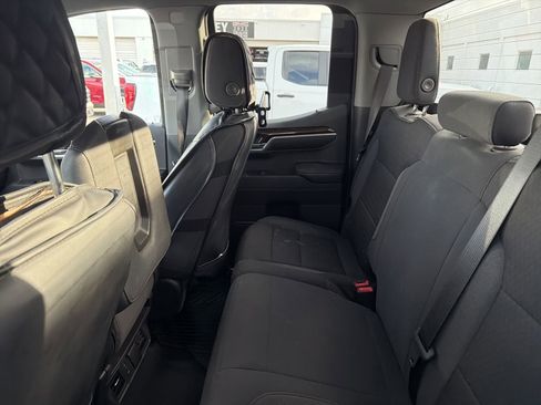 Used 2023 GMC Sierra 1500 Elevation RWD image 3