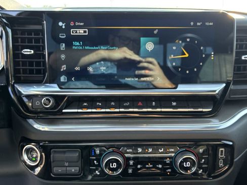 Certified 2022 Chevrolet Silverado 1500 High Country w/ High Country Premium Package image 13