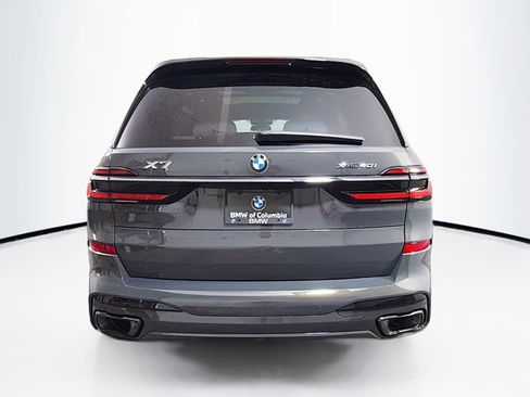 Used 2026 BMW X7 xDrive40i w/ M Sport Package AWD/4WD image 6