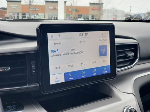 Used 2022 Ford Explorer XLT w/ Equipment Group 202A image 19