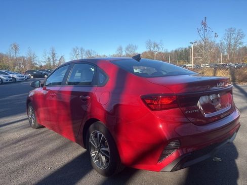 Used 2023 Kia Forte LXS w/ LXS Technology Package image 6