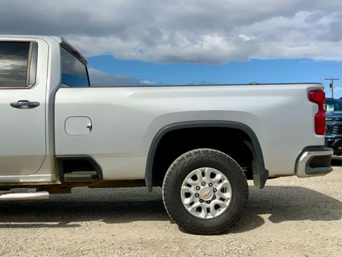 Used 2021 Chevrolet Silverado 3500 LT w/ Convenience Package AWD/4WD image 12