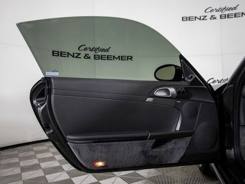 Used 2007 Porsche Cayman S image 16