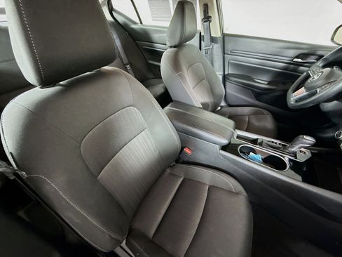 Used 2024 Nissan Altima 2.5 SV FWD image 33