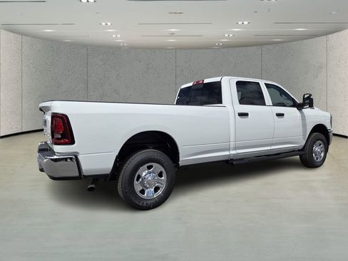 New 2026 RAM 2500 Tradesman AWD/4WD image 4