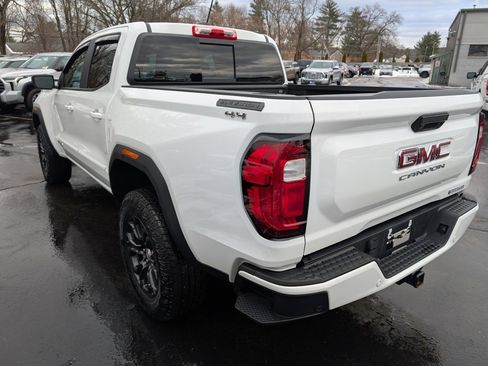 Used 2023 GMC Canyon Elevation w/ Elevation Premium Package image 5