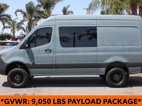 Used 2025 Mercedes-Benz Sprinter 2500 image 5