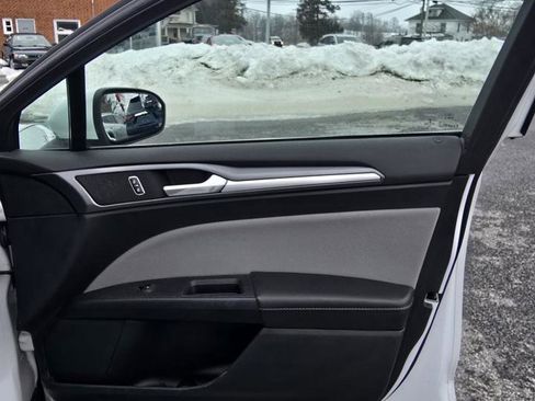 Used 2015 Ford Fusion S image 11