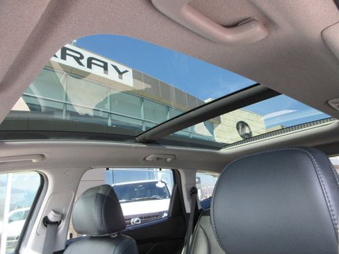 Used 2023 Hyundai Santa Fe Limited w/ Cargo Package image 18