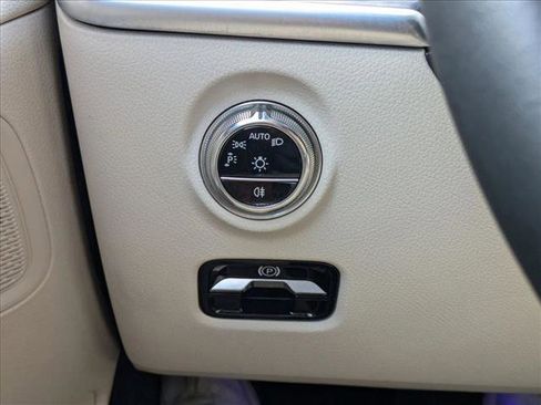 Certified 2025 Mercedes-Benz C 300 Sedan image 10