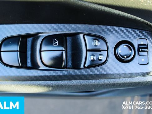 Used 2024 Nissan Altima 2.5 SV image 37