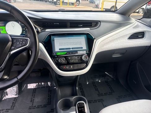 Used 2017 Chevrolet Bolt Premier w/ Driver Confidence II Package image 17