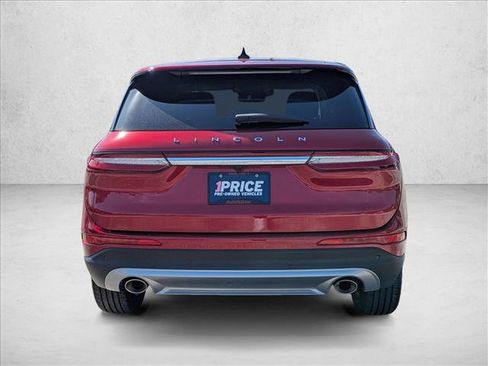 Used 2024 Lincoln Corsair AWD image 6