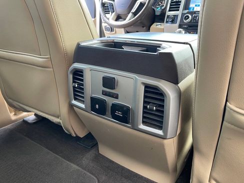 Used 2018 Ford F150 Lariat w/ Equipment Group 502A Luxury AWD/4WD image 30