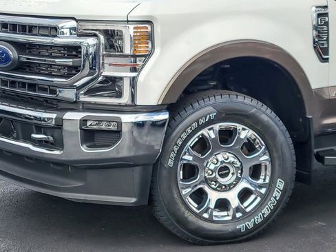 Certified 2022 Ford F250 Lariat w/ Lariat Ultimate Package image 4