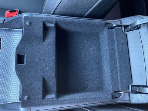 New 2025 Jeep Grand Cherokee Limited image 32