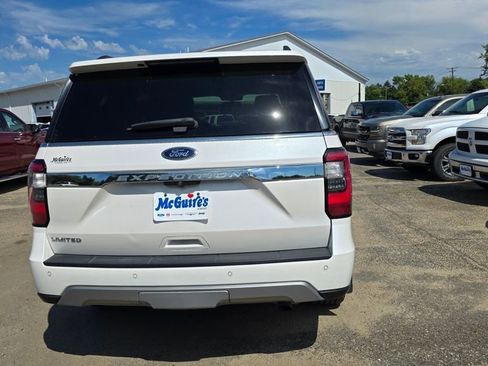 Used 2019 Ford Expedition Limited w/ Equipment Group 302A AWD/4WD image 6