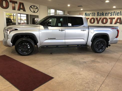 Used 2024 Toyota Tundra Limited w/ TRD Off-Road Package AWD/4WD image 7