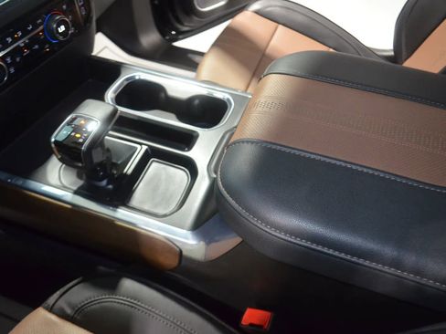 Used 2024 Chevrolet Silverado 1500 High Country image 29