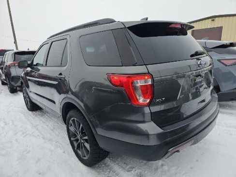 Used 2017 Ford Explorer XLT w/ Equipment Group 202A AWD/4WD image 6