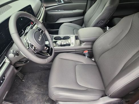 New 2026 Kia Carnival SX Prestige FWD image 12