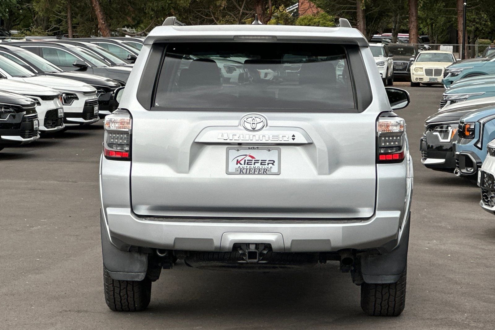 Used 2024 Toyota 4Runner SR5 AWD/4WD image 5
