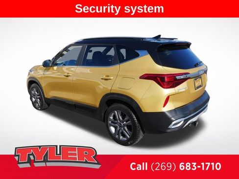 Used 2023 Kia Seltos S w/ Navigation Package FWD image 5