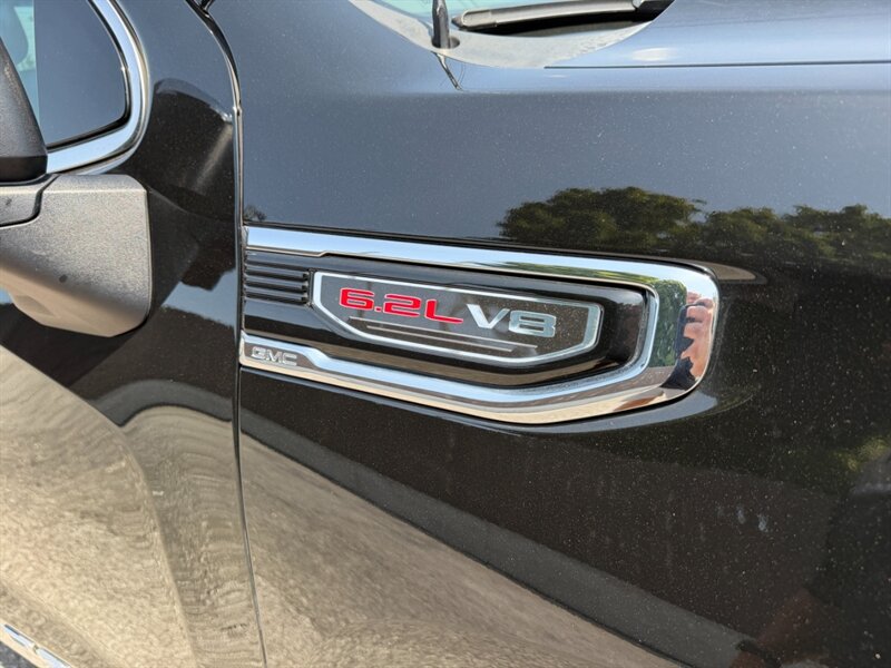 Used 2021 GMC Sierra 1500 Denali w/ Denali Ultimate Package AWD/4WD image 14