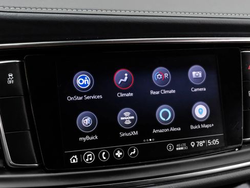 Used 2021 Buick Enclave Essence image 32