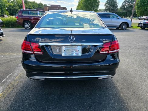 Used 2015 Mercedes-Benz E 250 BlueTEC 4MATIC Sedan w/ Premium 1 Package image 4