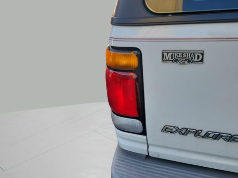 Used 1995 Ford Explorer Eddie Bauer RWD image 24