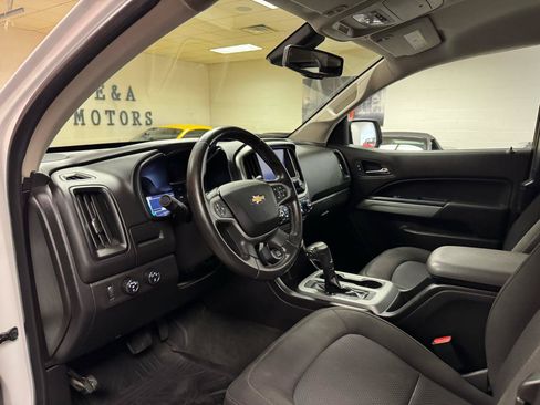 Used 2016 Chevrolet Colorado LT w/ LT Convenience Package AWD/4WD image 17