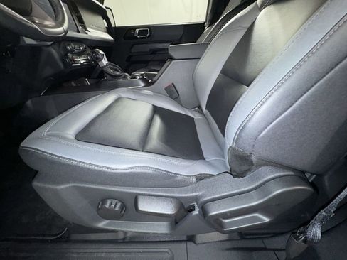 Used 2024 Ford Bronco Big Bend image 18