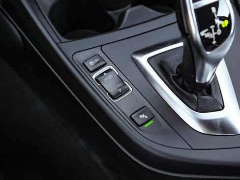 Used 2015 BMW M235i Coupe image 36