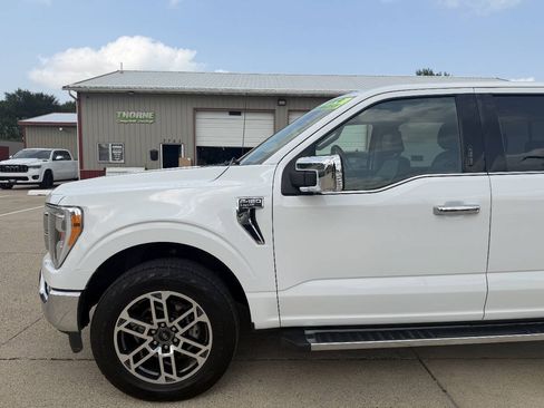 Used 2021 Ford F150 Lariat AWD/4WD image 3