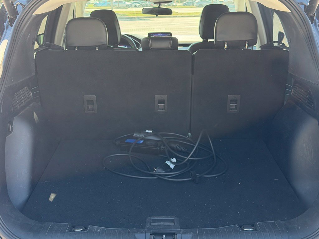 Used 2022 Ford Escape SEL w/ Technology Package FWD image 8
