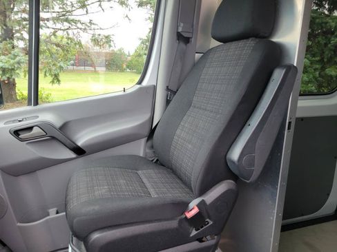 Used 2017 Freightliner Sprinter 3500 RWD image 26