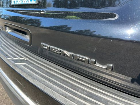 Used 2021 GMC Yukon Denali w/ Denali Premium Package AWD/4WD image 32