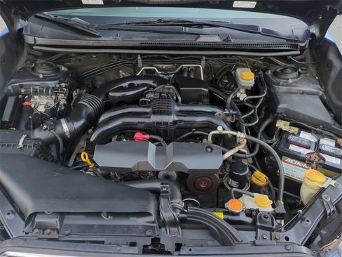 Used 2015 Subaru Crosstrek 2.0i Limited image 30