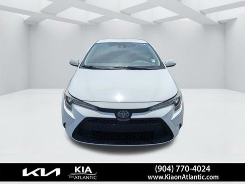 Used 2020 Toyota Corolla LE FWD image 8
