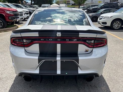 Used 2022 Dodge Charger Scat Pack w/ Plus Group RWD image 5