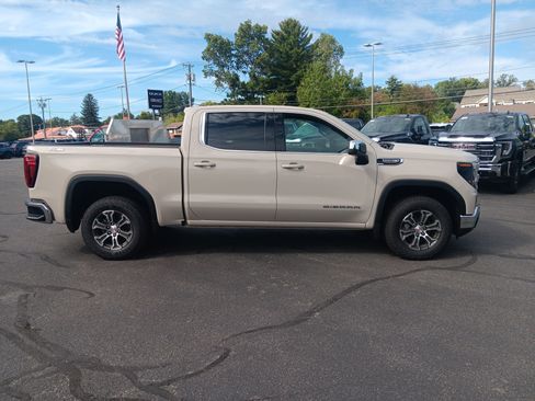 New 2026 GMC Sierra 1500 SLE w/ X31 Off-Road Package image 8