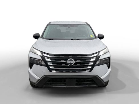 Used 2024 Nissan Rogue S image 8