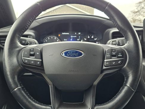 Used 2020 Ford Explorer XLT w/ Comfort Package image 26