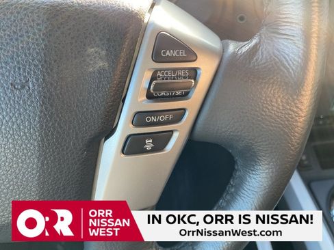 Used 2024 Nissan Titan SV w/ SV Convenience Package image 26