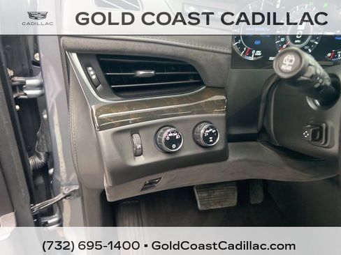 Used 2020 Cadillac Escalade ESV Platinum image 22