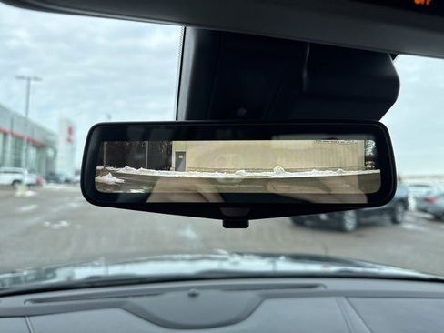 Used 2020 Cadillac Escalade ESV Premium Luxury w/ LPO, Radiant Package image 38